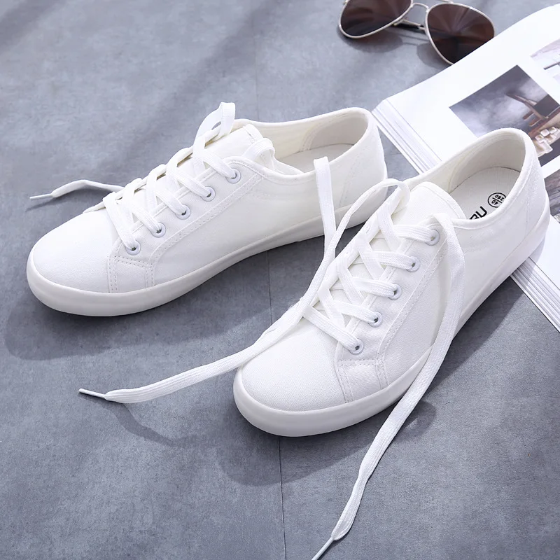 Beyaz çift kanvas ayakkabılar  - White Sneaker Care Kit incelemesi ve fiyatı
